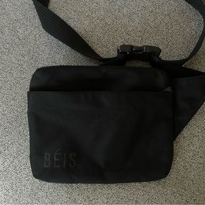 BEIS Fanny pack
